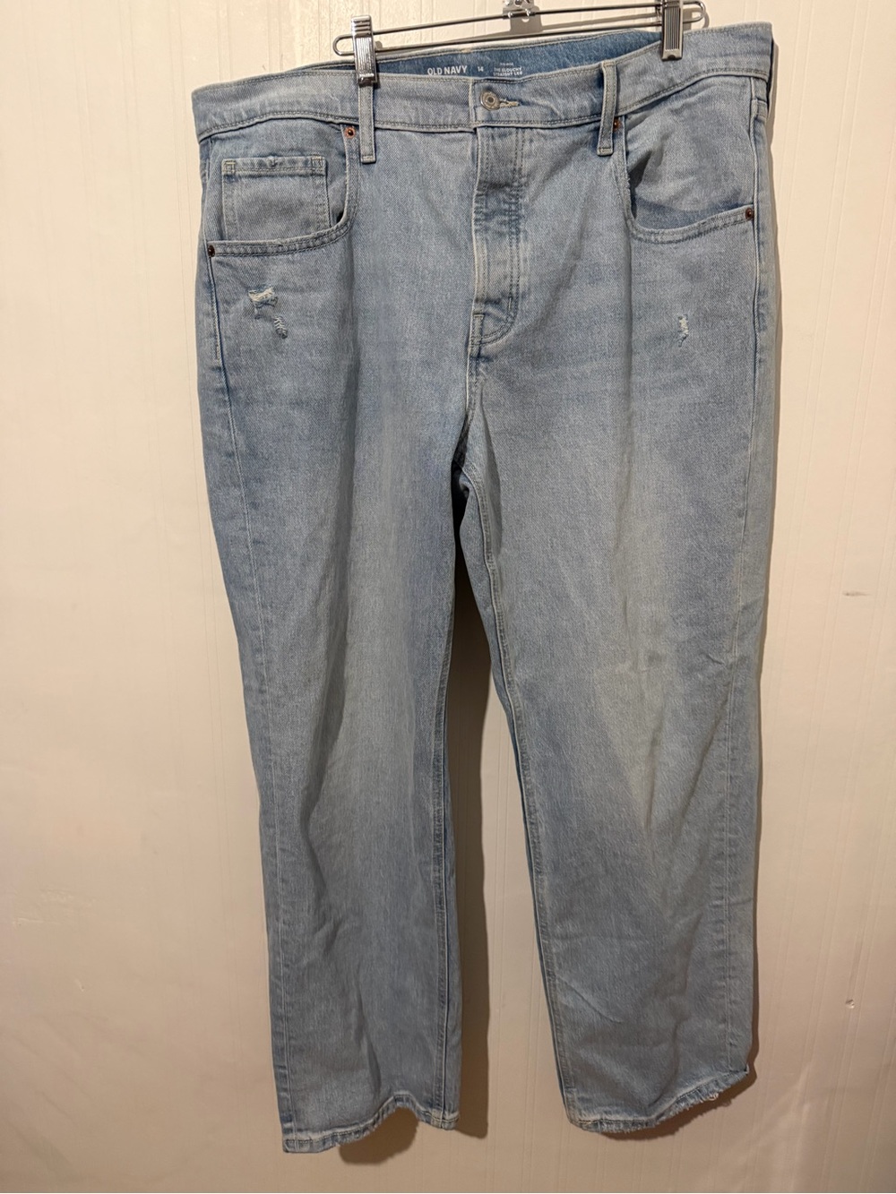 Old Navy women’s Light Blue Slightly Slouchy Straight-Leg Jeans